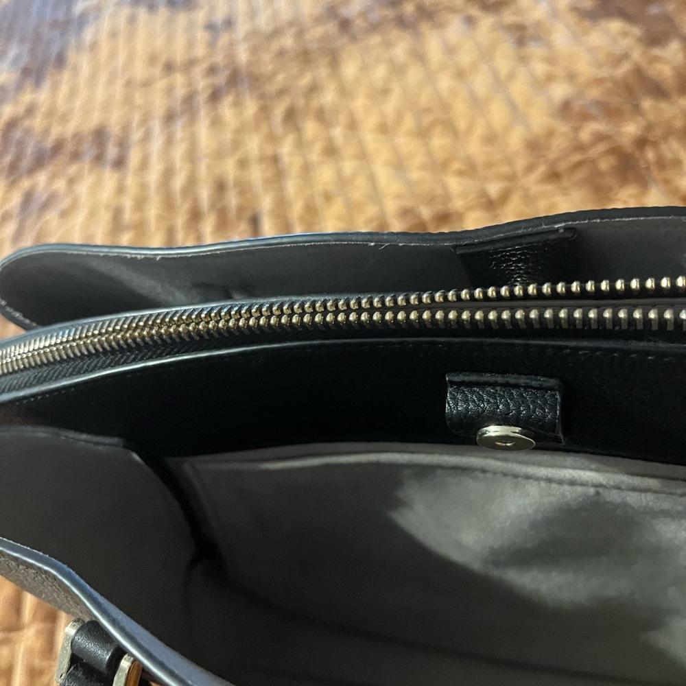 Kate Spade New York bag - Picture 7 of 9
